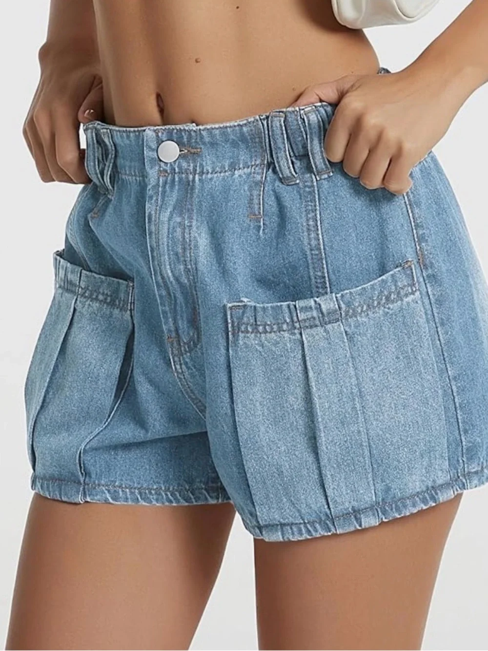 High-Waist Light Blue Denim Shorts with Front Pockets - Picture 4 of 5